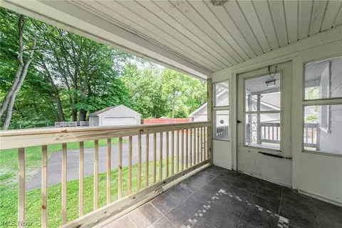 9688 E River Rd, Elyria, OH 44035 photo 31