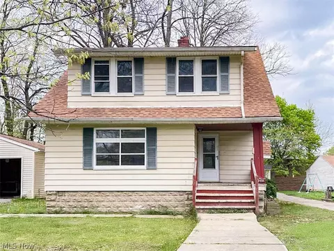 18401 Mccracken Rd, Maple Heights, OH 44137