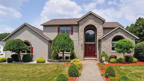 237 W Garwood Dr, Tallmadge, OH 44278