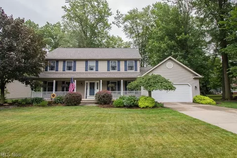 7633 Debonaire Dr, Mentor, OH 44060