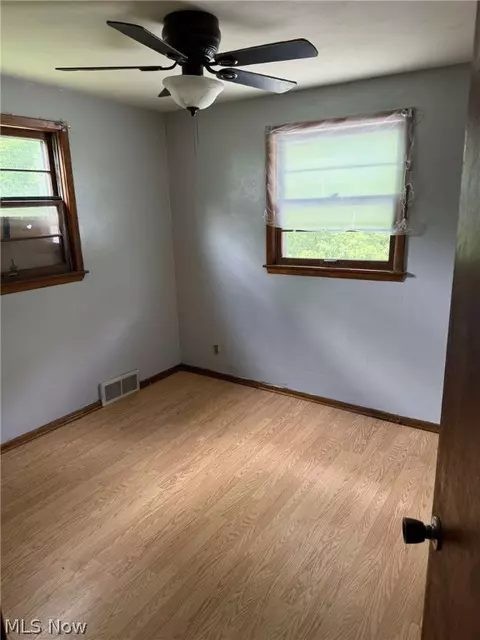 823 Bellflower Ave NW, Canton, OH 44708 photo 12