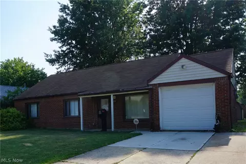 640 Hemlock Dr, Euclid, OH 44132