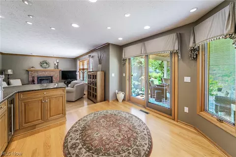 207 Ashland Ave, Elyria, OH 44035 photo 12