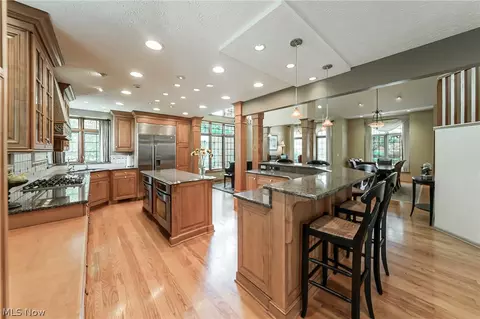 207 Ashland Ave, Elyria, OH 44035 photo 9