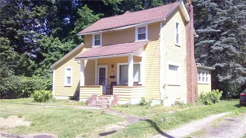 295 Shelby Ave, Akron, OH 44310 photo 2