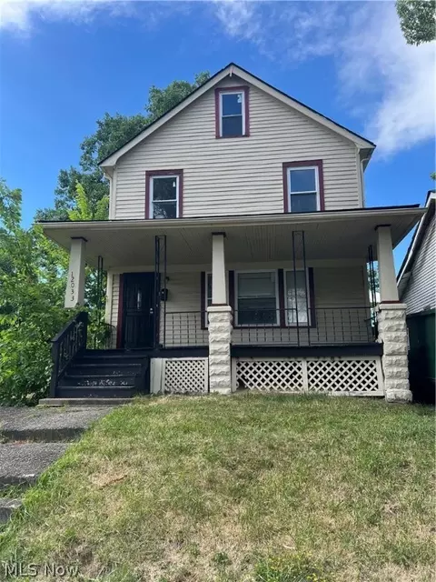 12033 Dove Ave, Cleveland, OH 44105