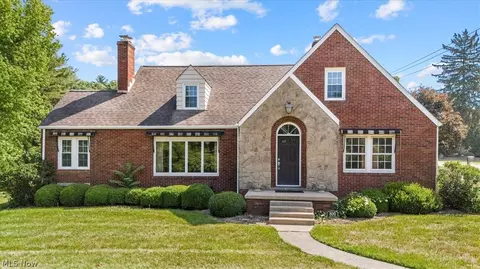 800 Colegate Dr, Marietta, OH 45750
