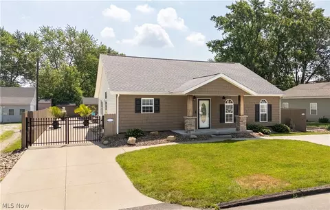 Exterior - 308 Avis Ave NW, Massillon, OH 44646 photo 2 of 12
