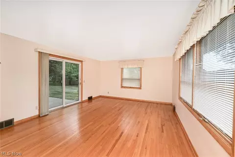 2545 58th St NE, Canton, OH 44721 photo 4