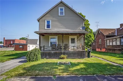 215 E Oregon Ave, Sebring, OH 44672