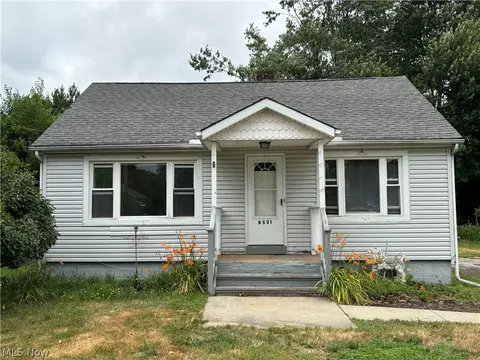 8531 Lake Shore Blvd, Mentor, OH 44060