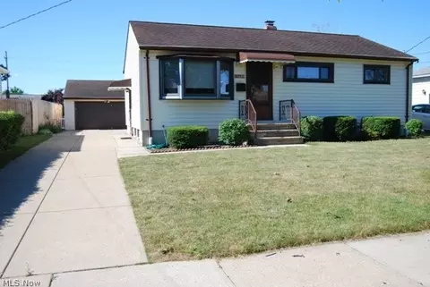 15539 Ashland Dr, Brook Park, OH 44142