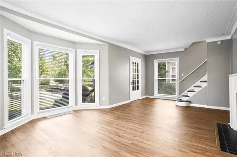 Living - 290 E 210th St, Euclid, OH 44123 photo 3 of 6