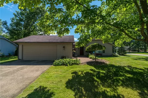 10839 Watercress Rd, Strongsville, OH 44149