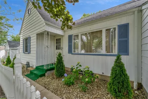 220 Afton Ave, Boardman, OH 44512 photo 4