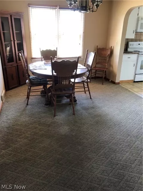 Dining - 1410 Main St, Dresden, OH 43821 photo 1 of 2