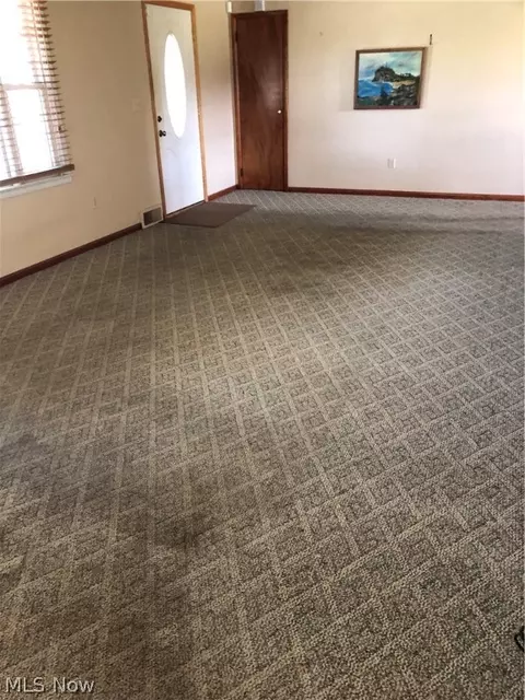 Living - 1410 Main St, Dresden, OH 43821 photo 1 of 3