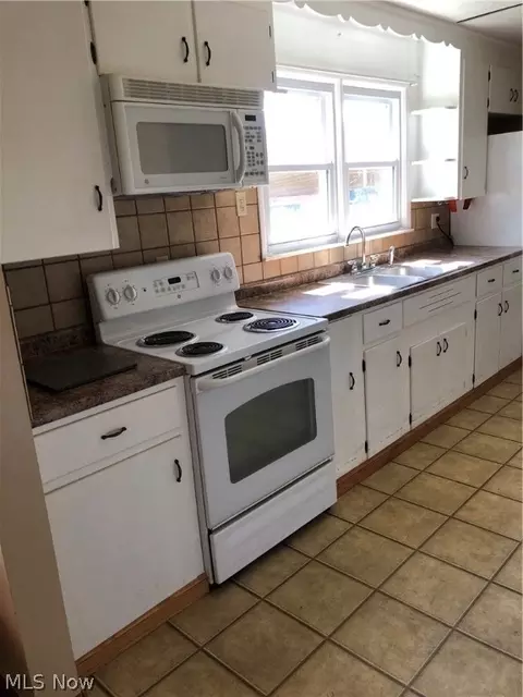 Kitchen - 1410 Main St, Dresden, OH 43821 photo 1 of 1