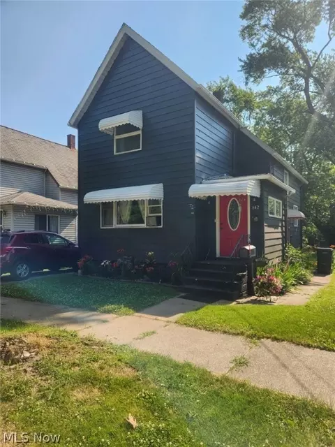 842 Day St, Conneaut, OH 44030