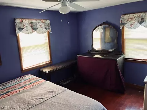 Bedroom - 4374 Lake Rd E, Geneva, OH 44041 photo 1 of 2
