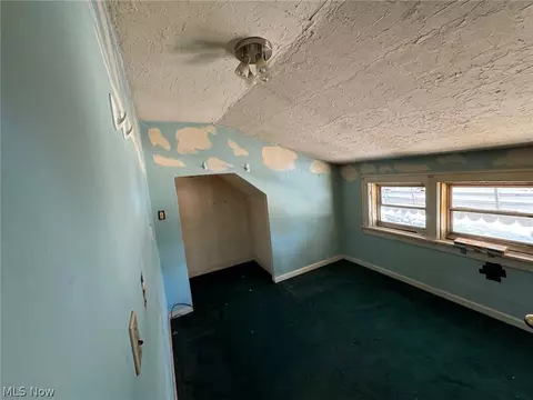 Bedroom - 30232 Robert St, Wickliffe, OH 44092 photo 2 of 3