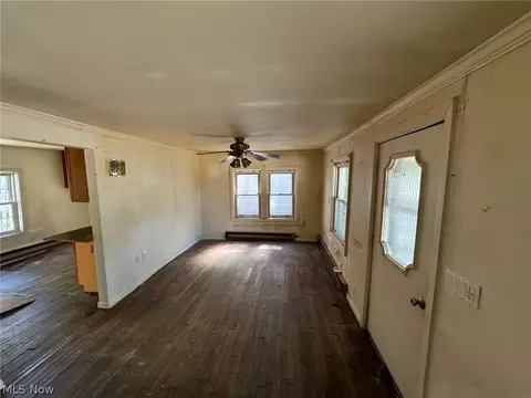 Living - 30232 Robert St, Wickliffe, OH 44092 photo 2 of 2