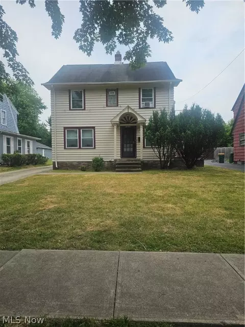 17014 Maple Heights Blvd, Maple Heights, OH 44137