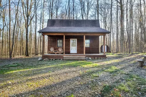 8335 S Wiswell Rd, Windsor, OH 44099