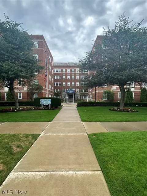 19015 Van Aken Blvd #515, Shaker Heights, OH 44122