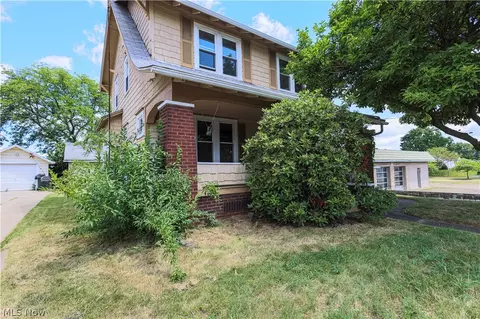 3115 11th St SW, Canton, OH 44710