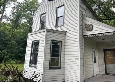 271 W Center St, Akron, OH 44302