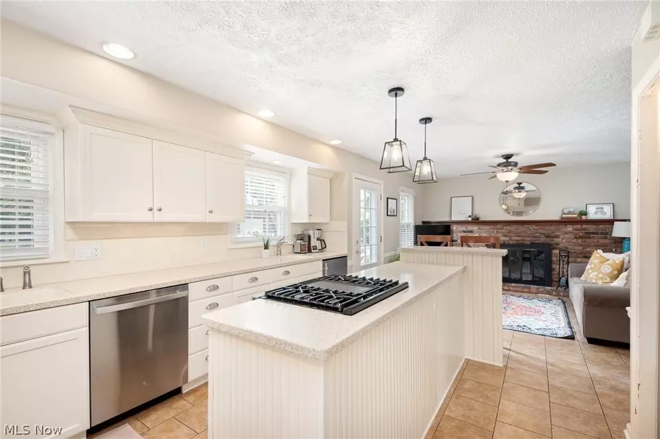 Kitchen - 19691 S Sagamore Rd, Fairview Park, OH 44126 photo 4 of 4