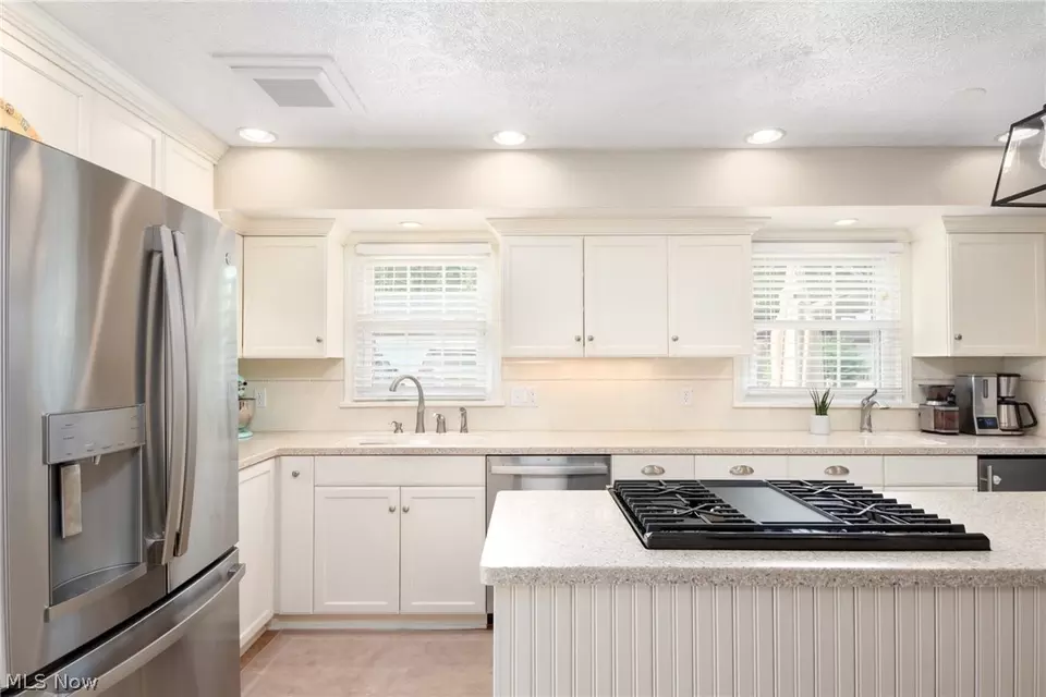 Kitchen - 19691 S Sagamore Rd, Fairview Park, OH 44126 photo 2 of 4