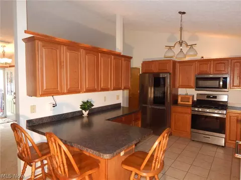 283 Game Dr, Munroe Falls, OH 44262 photo 8