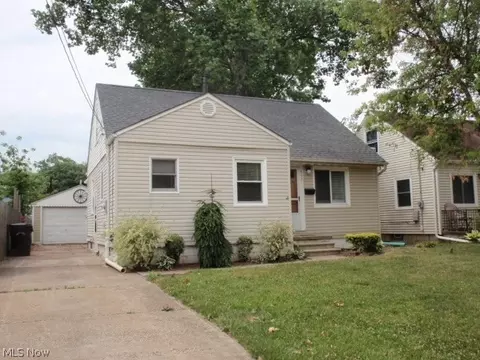 605 Eastern Heights Blvd, Elyria, OH 44035