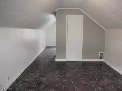 Bedroom - 605 Eastern Heights Blvd, Elyria, OH 44035 photo 6 of 6