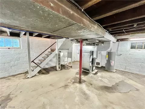 2123 Columbus Ave, Ashtabula, OH 44004 photo 18