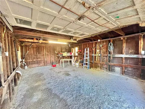 2123 Columbus Ave, Ashtabula, OH 44004 photo 22