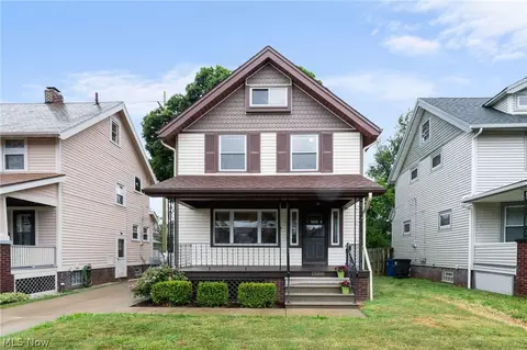 13208 Hazelwood Ave, Lakewood, OH 44107
