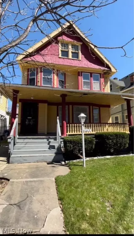 1317 Rosa Parks Dr, Cleveland, OH 44106