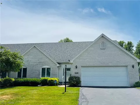 5685 Brook Cliffe Rd, Toledo, OH 43614