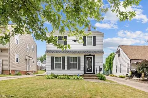 5212 E 117th St, Garfield Heights, OH 44125