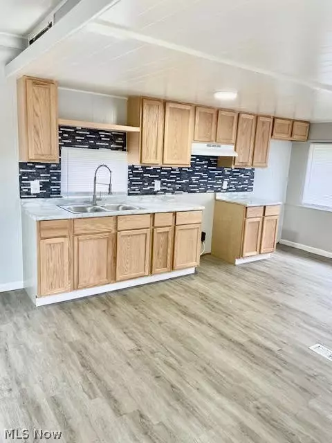 48 Chestnut Ct, Mansfield, OH 44906 photo 3