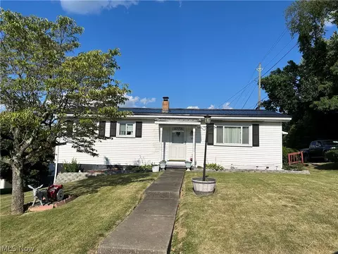 100 Greenwich Ave, Steubenville, OH 43952