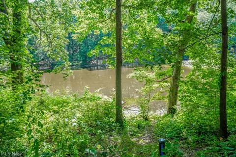3797 Bay Path Dr, Akron, OH 44319 photo 35