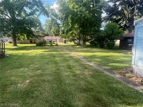 407 E 11th St, Dover, OH 44622 photo 38