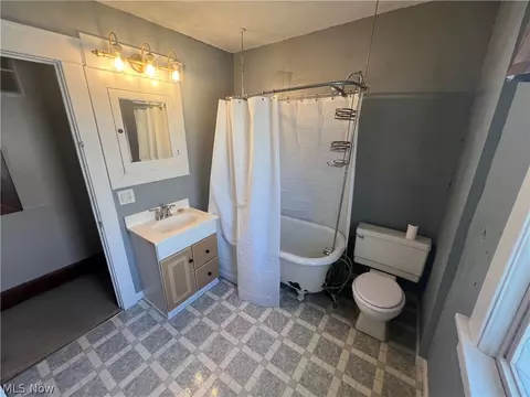407 E 11th St, Dover, OH 44622 photo 23