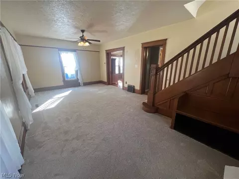 407 E 11th St, Dover, OH 44622 photo 6