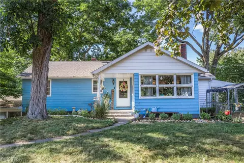 3343 Sanitarium Rd, Akron, OH 44312