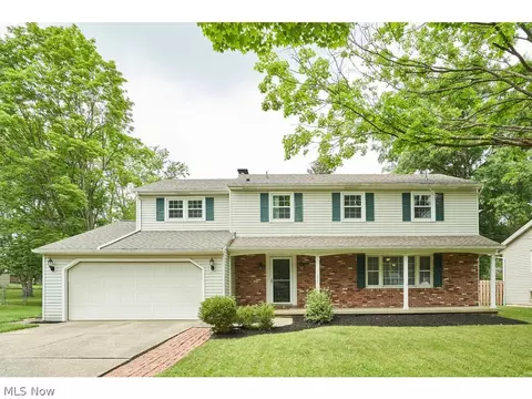 155 Woodland Dr, Medina, OH 44256
